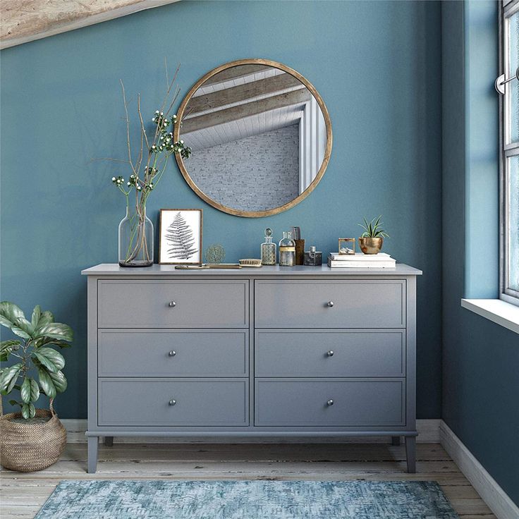 Soderville 6 Drawer Dresser in Pink