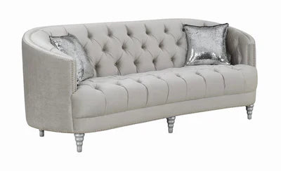 Traditional gray fabric tufted curved back sofa