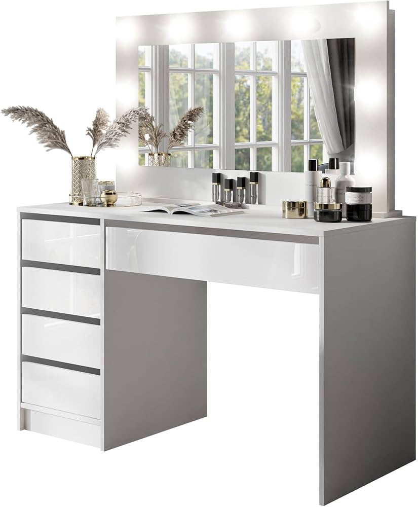 Zaviour Furniture elegance dresser with mirror