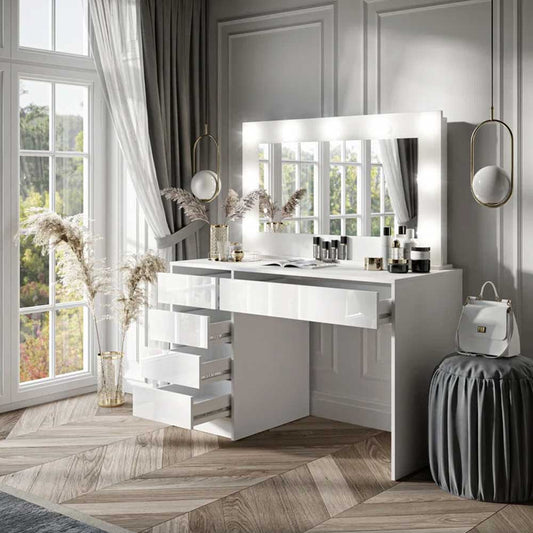 Zaviour Furniture elegance dresser with mirror