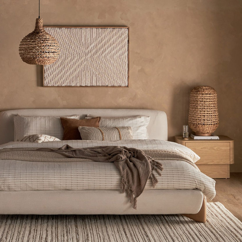 Zaviour Nebulous King Bed