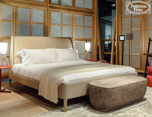 Suzie Wong De Luxe Bed