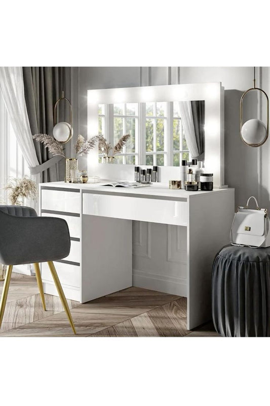 Zaviour Furniture elegance dresser with mirror