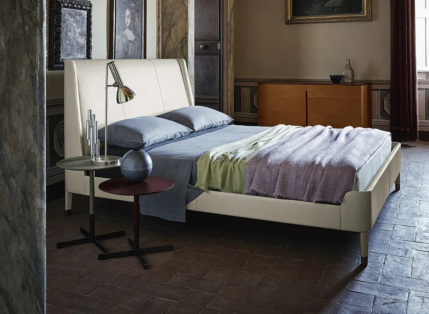 Suzie Wong De Luxe Bed