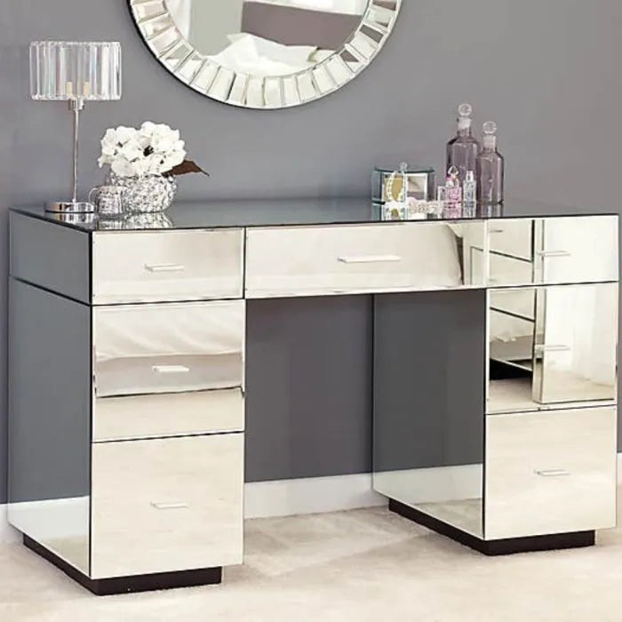 Venetian Mirrored Dressing Table