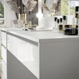 Zavior Elegance Dresser with Mirror thumbnail 6