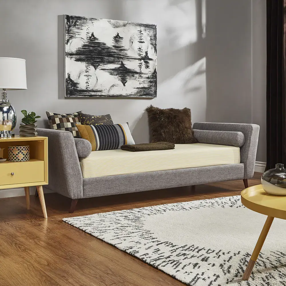 Simple Fabric Upholstered Daybed – furniture