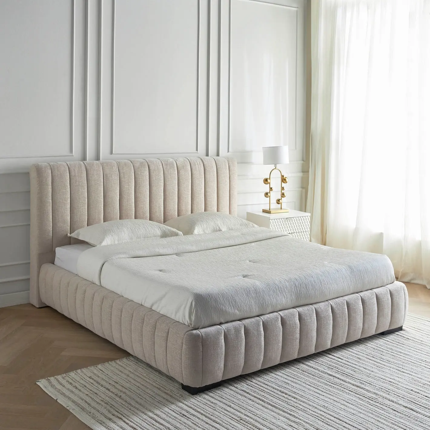 Zaviour Mona King Bed – furniture