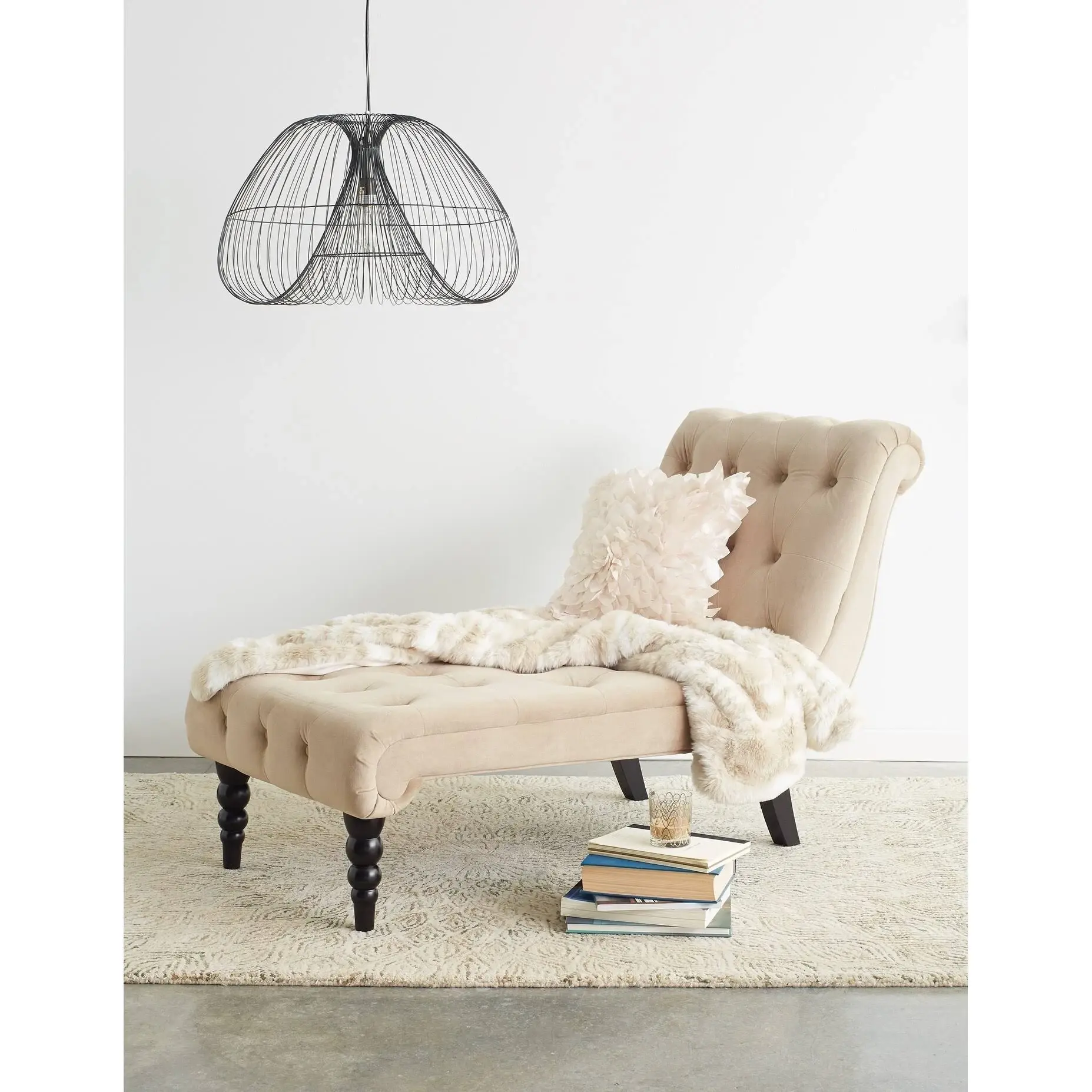Curves Tufted Chaise Lounge – furniture