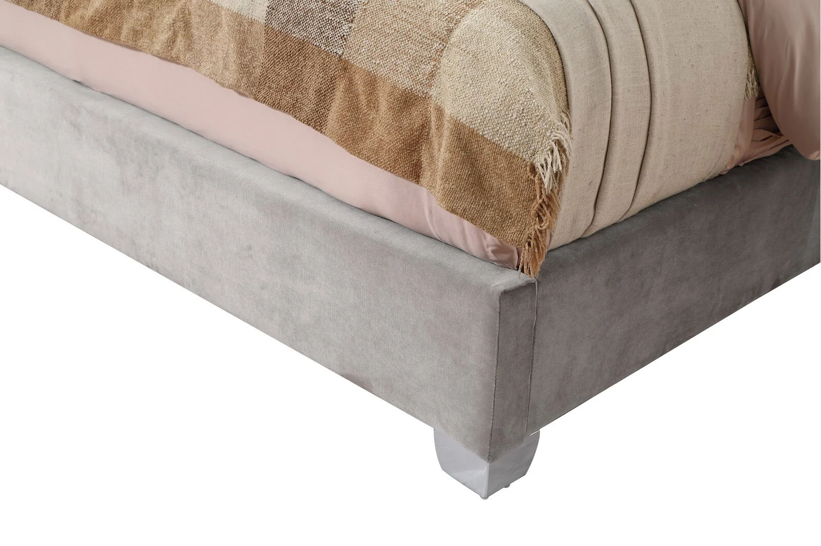 Zavior Shriner Tufted Low Profile Bed