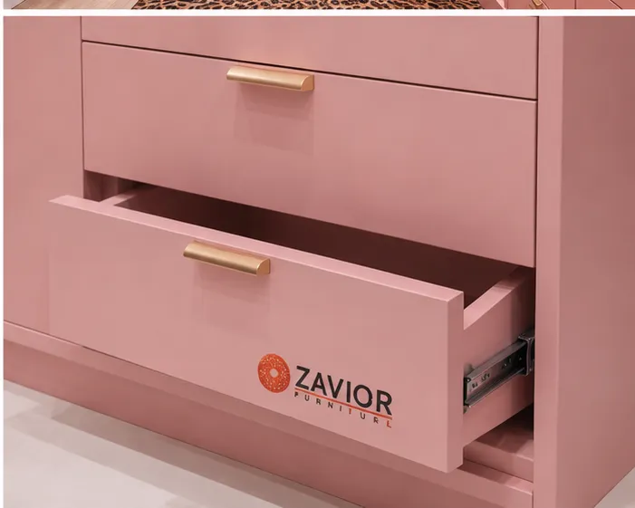 Deluxe Walk-in Wardrobe - product image 4