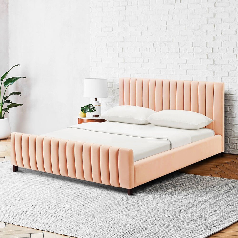 Fehi Wingback Bed